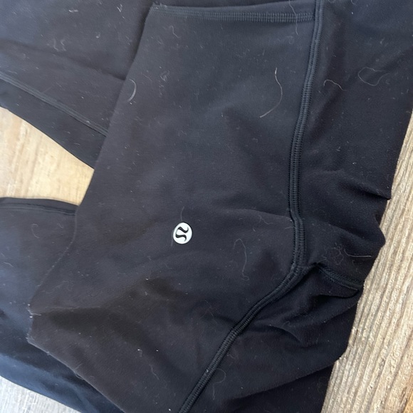 3 black lululemon leggings size 4 length 25 - Picture 3 of 7